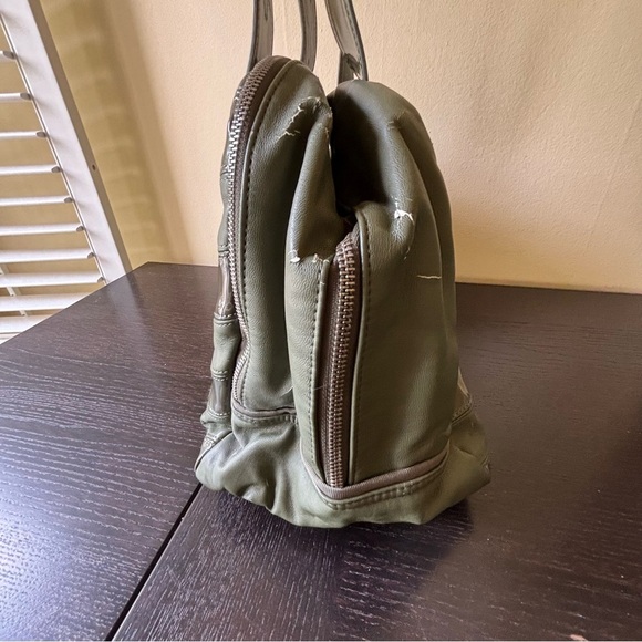 Lululemon green urban sanctuary bag shoulder tote - Picture 6 of 15
